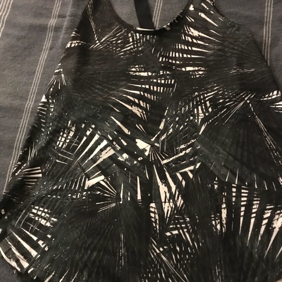 Athletic tank - Picture 2 of 3